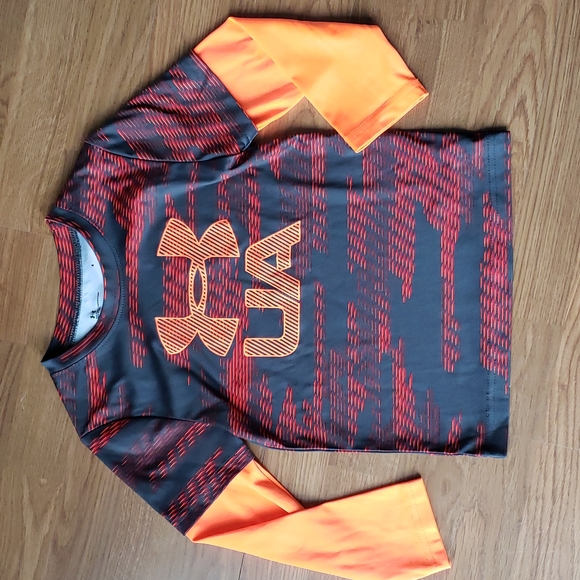 Under Armour Other - Boy's Under Armour Long Sleeve Top Size 4